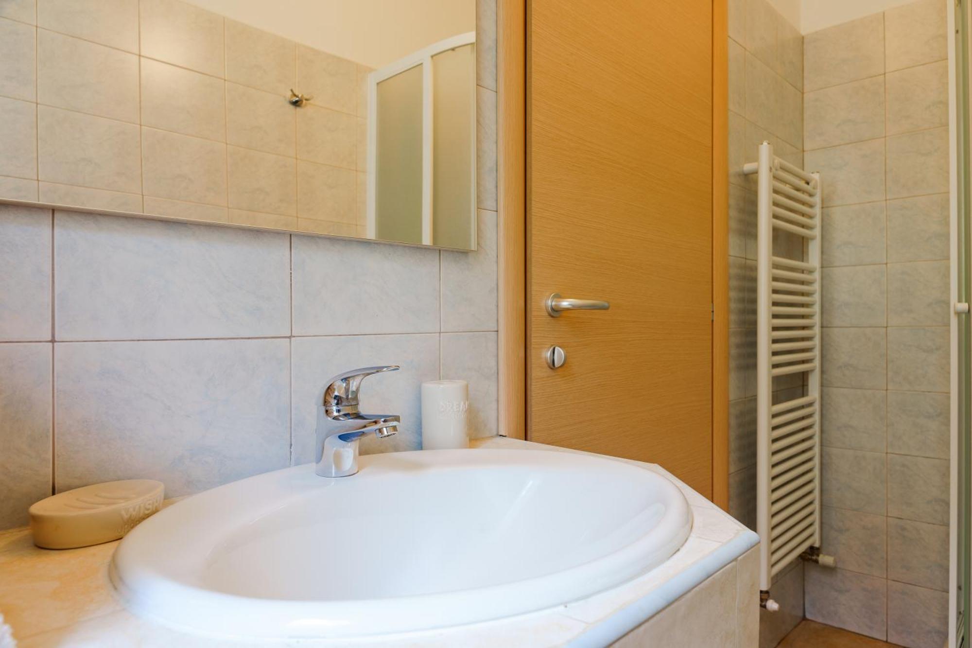 Villa Oliveto Apartments Oliveto Lario Exteriér fotografie